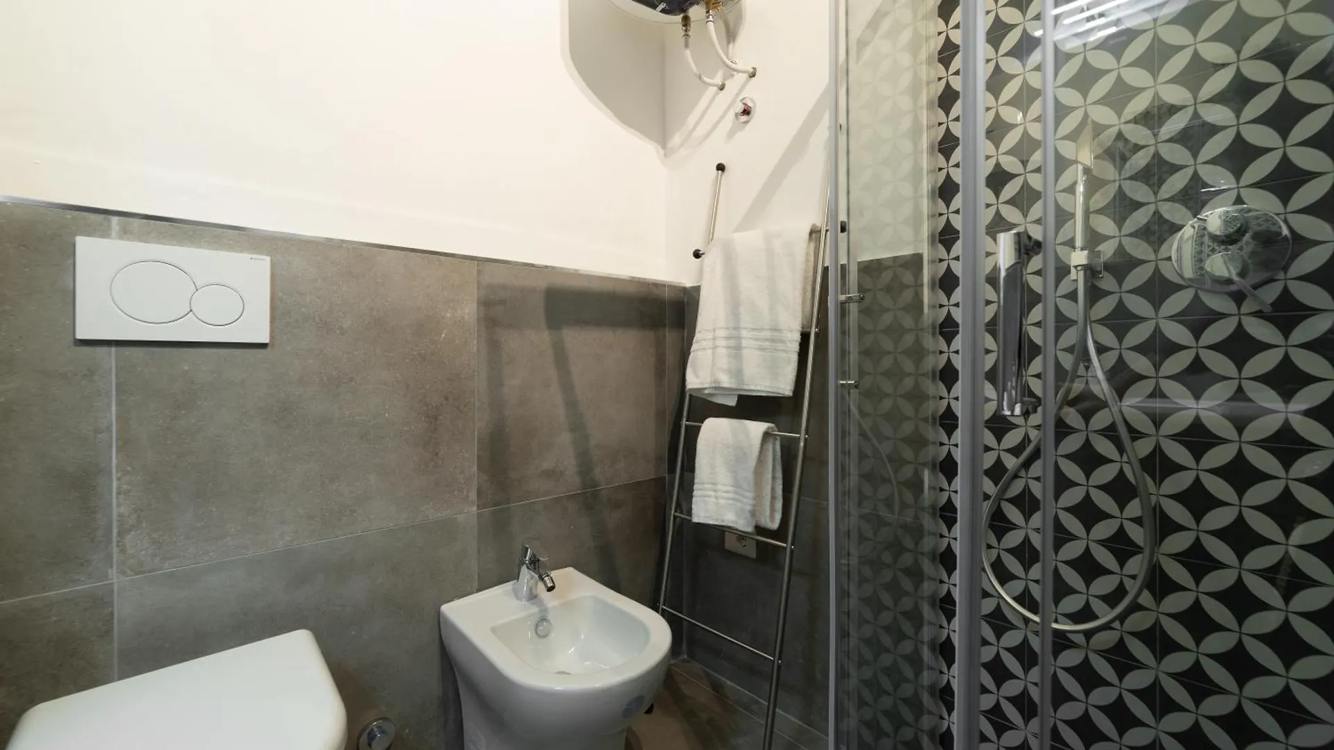 15Min To Duomo, Modern 1 Bedrm Flat Ac, 5G Wifi Apartment Milan Italy