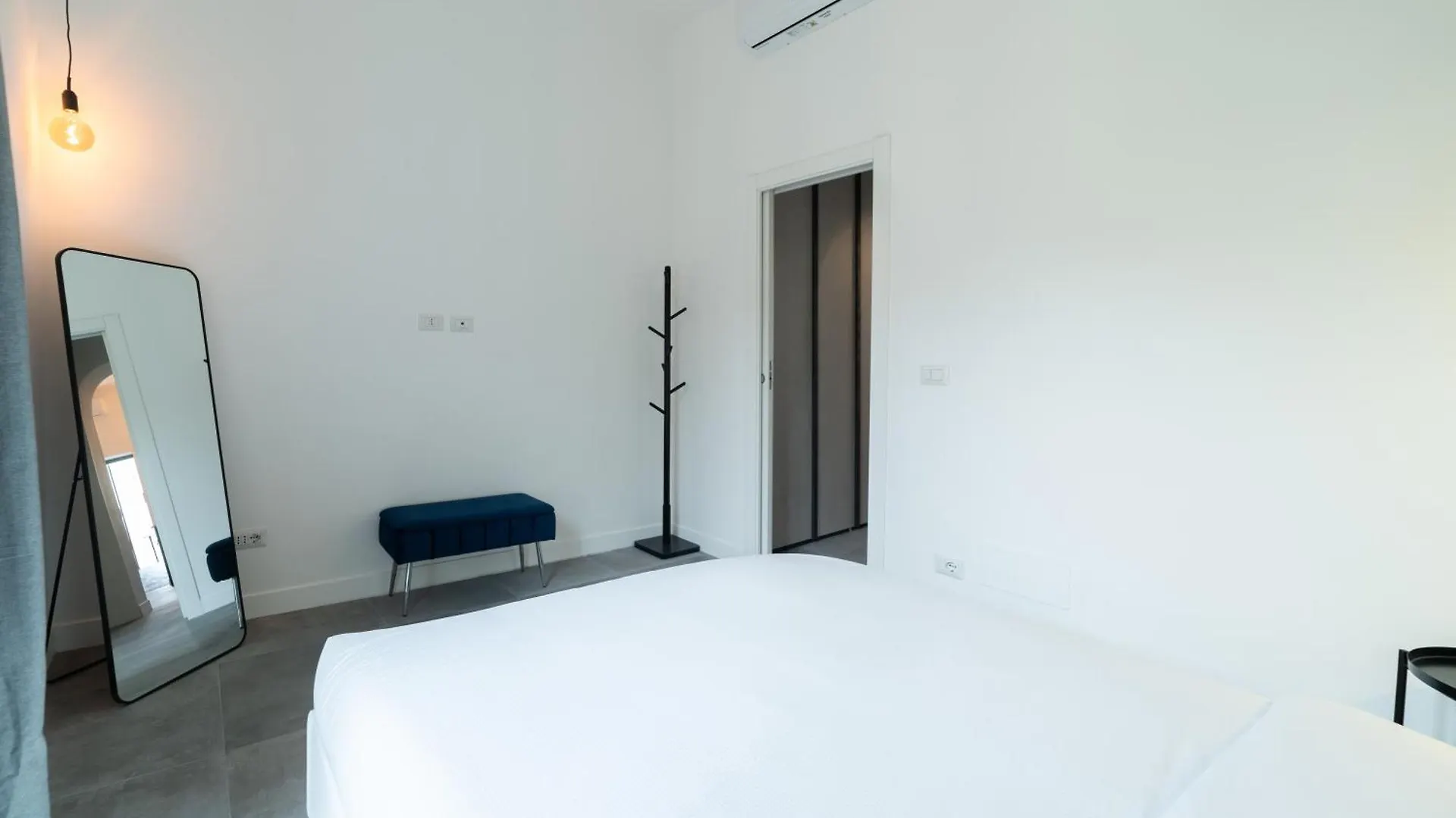 15Min To Duomo, Modern 1 Bedrm Flat Ac, 5G Wifi Apartment Milan