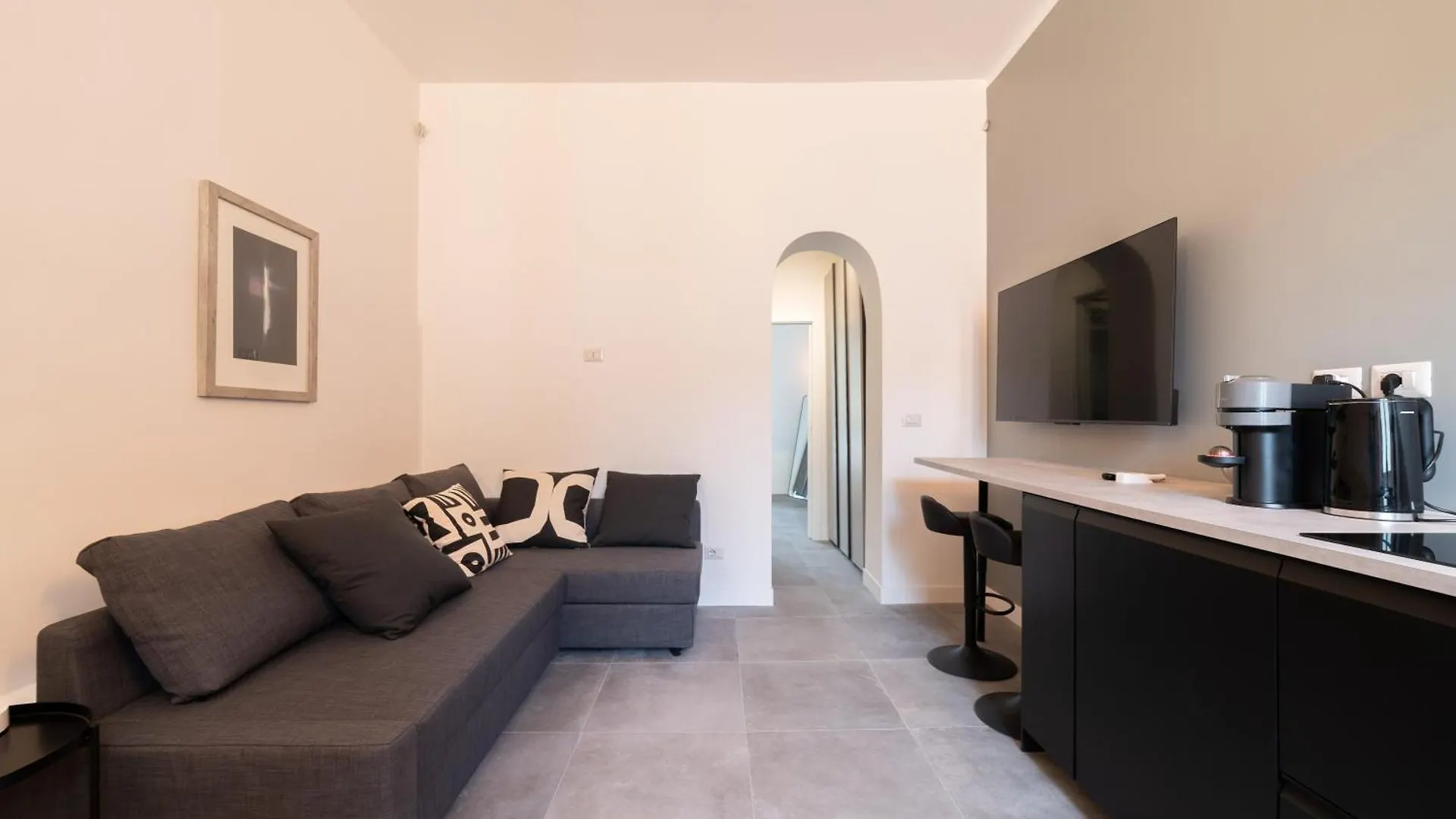 15Min To Duomo, Modern 1 Bedrm Flat Ac, 5G Wifi Apartment Milan