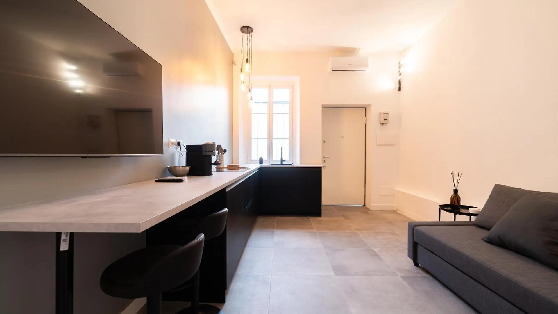 15Min To Duomo, Modern 1 Bedrm Flat Ac, 5G Wifi Apartment Milan